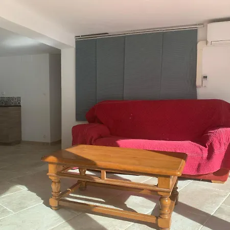 Apartment T2 40m2 + Jardin A 10min A Pied Des Plages