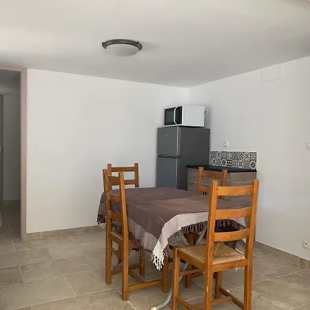 Apartment T2 40m2 + Jardin A 10min A Pied Des Plages La Ciotat